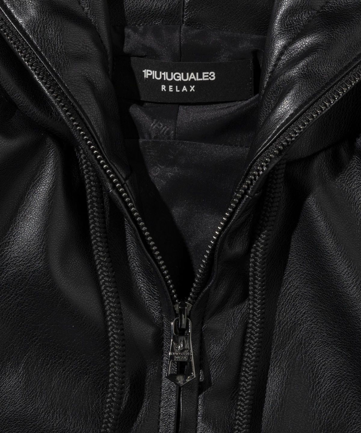 1PIU1UGUALE3 RELAX(ウノピゥウノウグァーレトレ リラックス