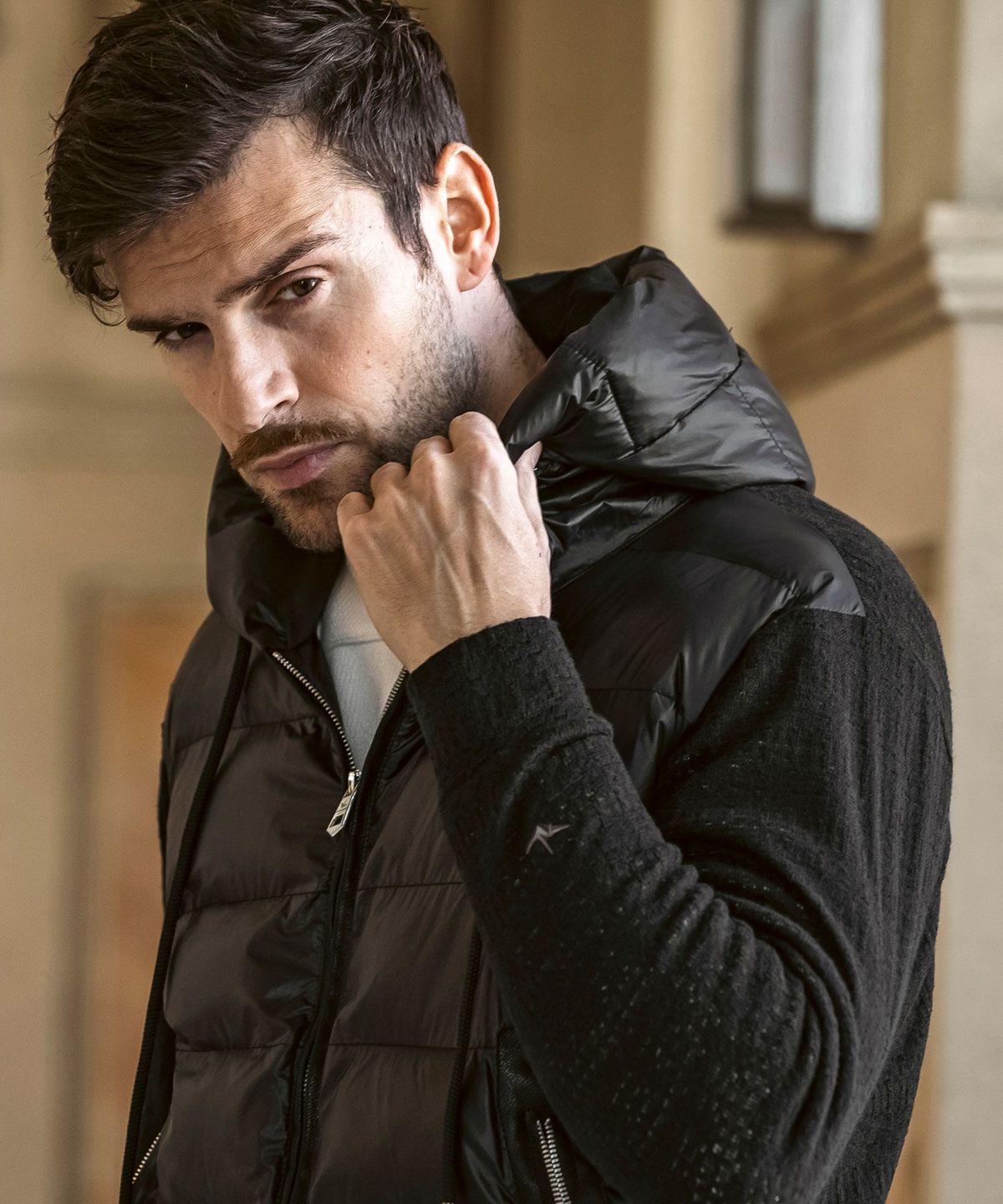 1PIU1UGUALE3 RELAX(ウノピゥウノウグァーレトレ リラックス)ブラック