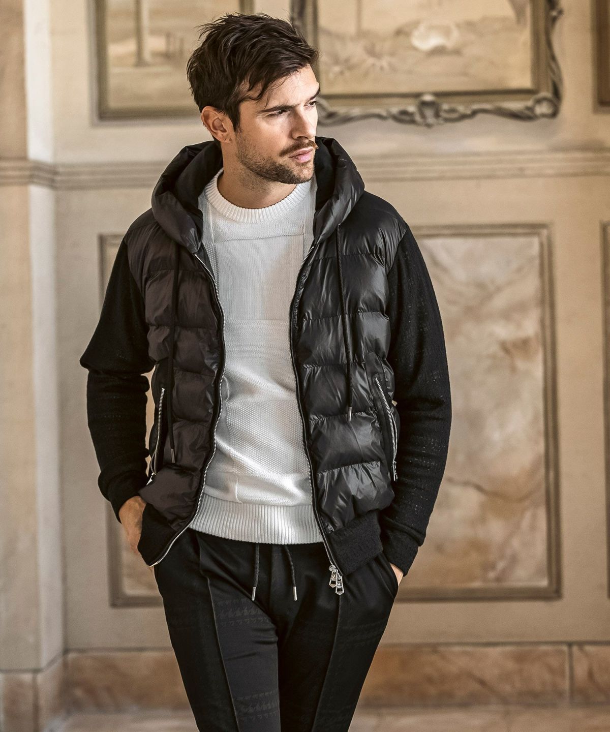 1PIU1UGUALE3 RELAX(ウノピゥウノウグァーレトレ リラックス)ブラック