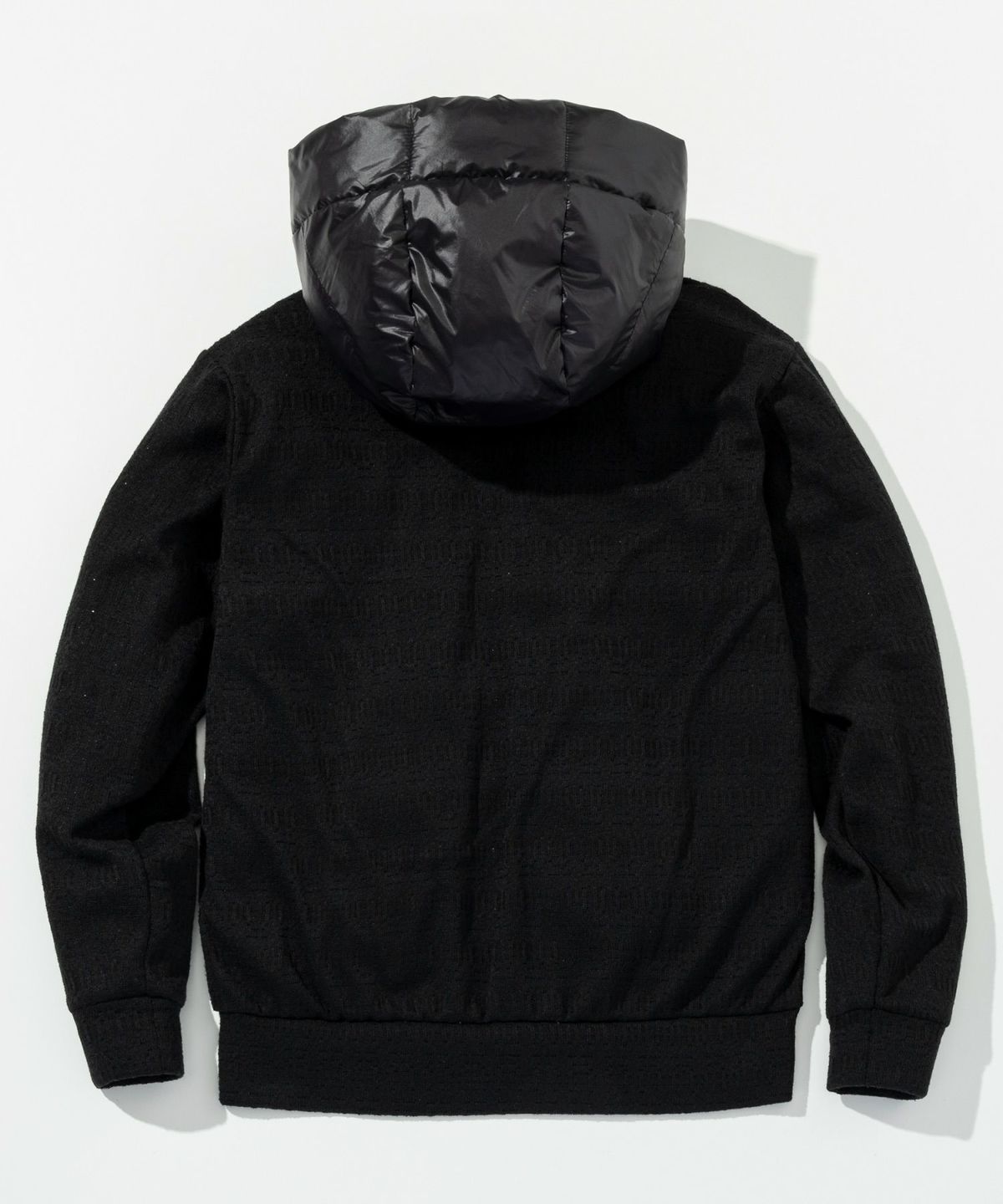 1PIU1UGUALE3 RELAX(ウノピゥウノウグァーレトレ リラックス)ブラック