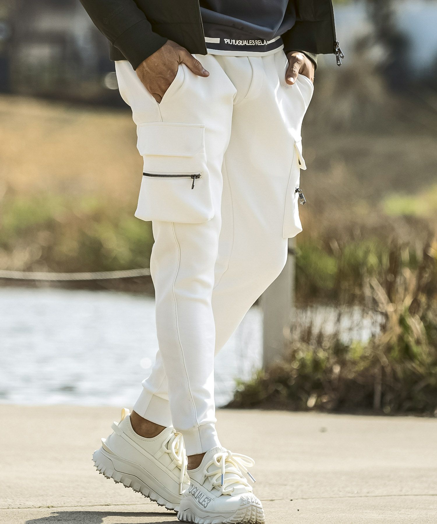 1PIU1UGUALE3 RELAX(ウノピゥウノウグァーレトレ リラックス)レザー