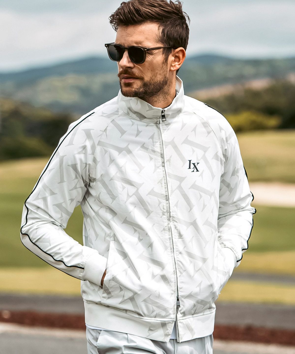 LUXEAKMPLUS(リュクスエイケイエムプラス)ゴルフ 総柄ブリーザブル