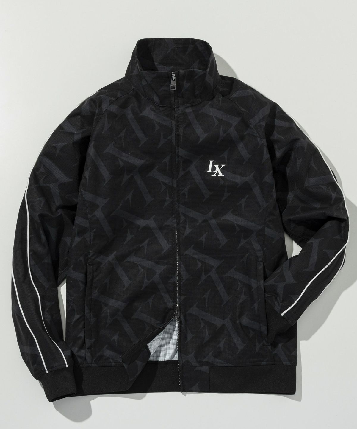 LUXEAKMPLUS(リュクスエイケイエムプラス)ゴルフ 総柄ブリーザブル