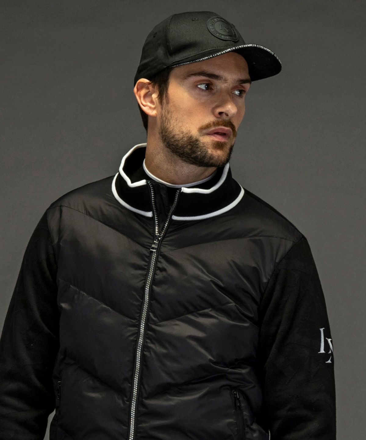 LUXEAKMPLUS(リュクスエイケイエムプラス)ゴルフ スリーブニットパ