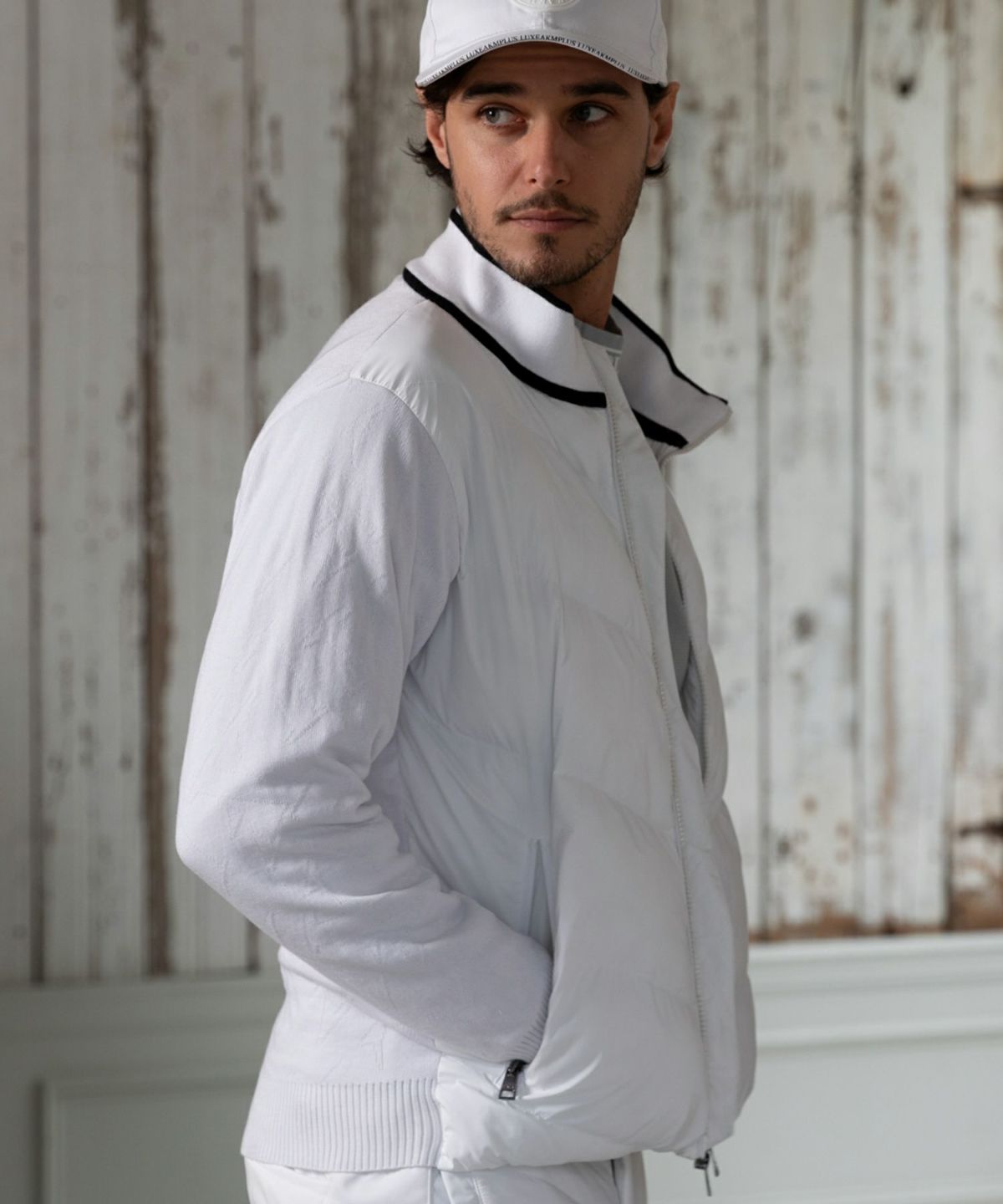 LUXEAKMPLUS(リュクスエイケイエムプラス)ゴルフ スリーブニットパ