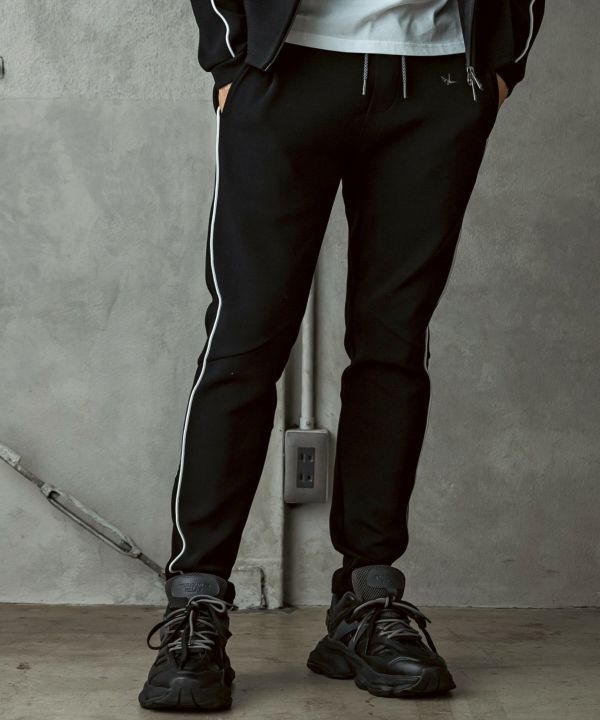 1PIU1UGUALE3 RELAX(ウノピゥウノウグァーレトレ リラックス