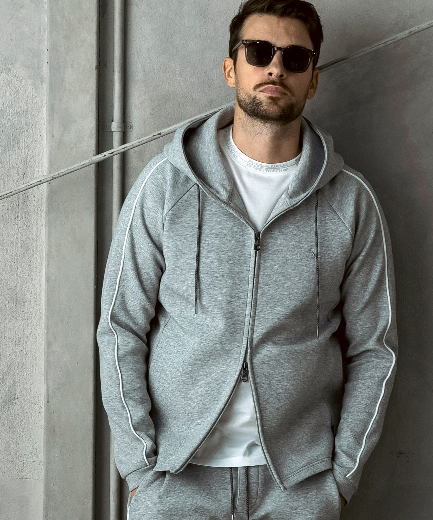 1PIU1UGUALE3 RELAX(ウノピゥウノウグァーレトレ リラックス