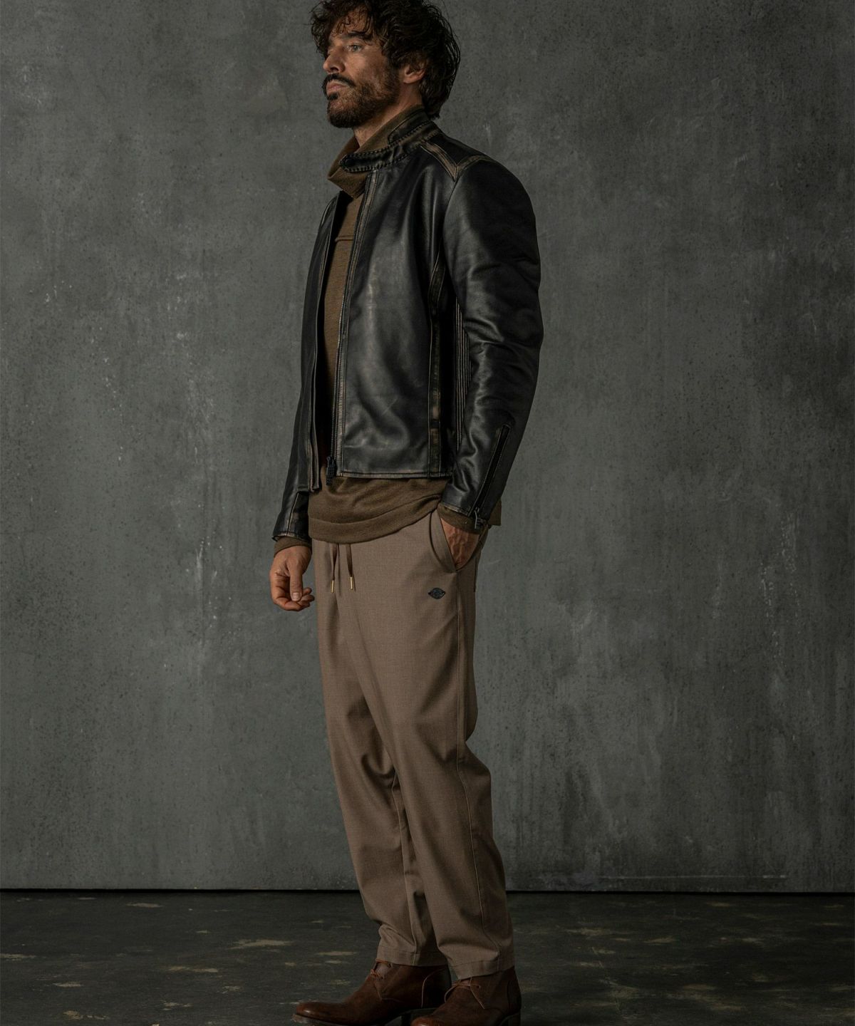 値段交渉可‼ 80s 希少イエロー オーストラリア製 シングルライダース 145 値段交渉可‼ 80s 希少イエロー オーストラリア製 シングル