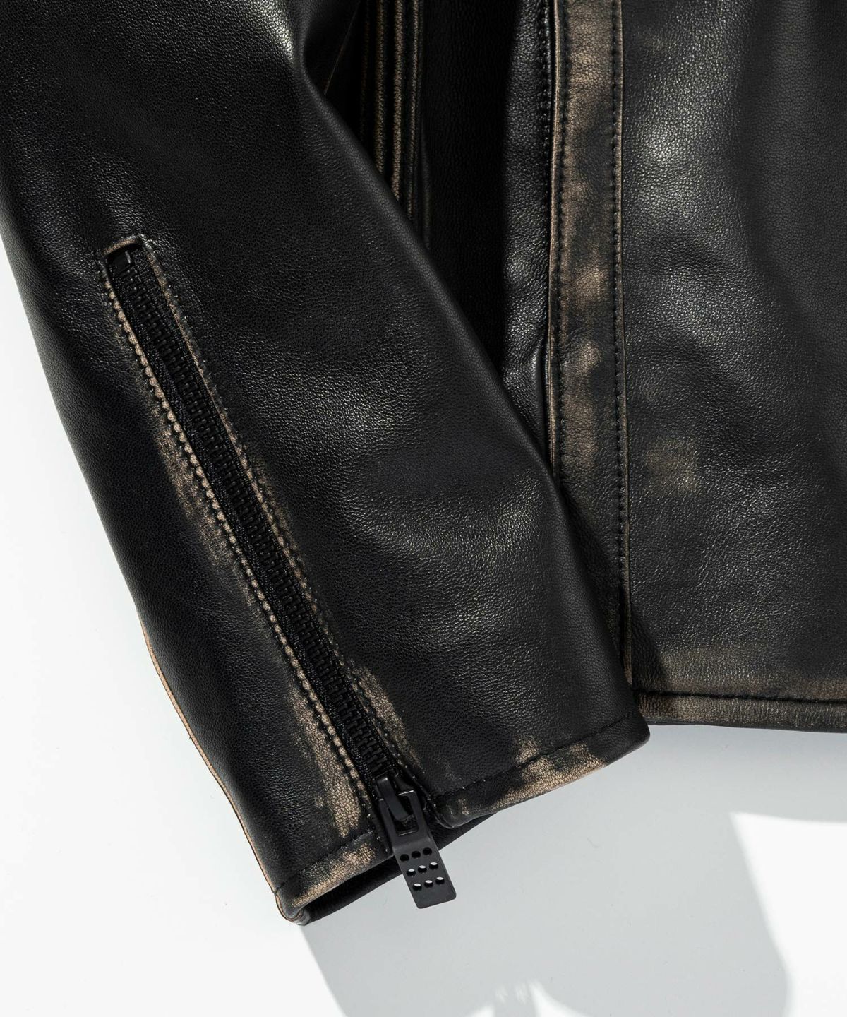 C DIEM(カルペディエム)ヴィンテージライクシングルライダース