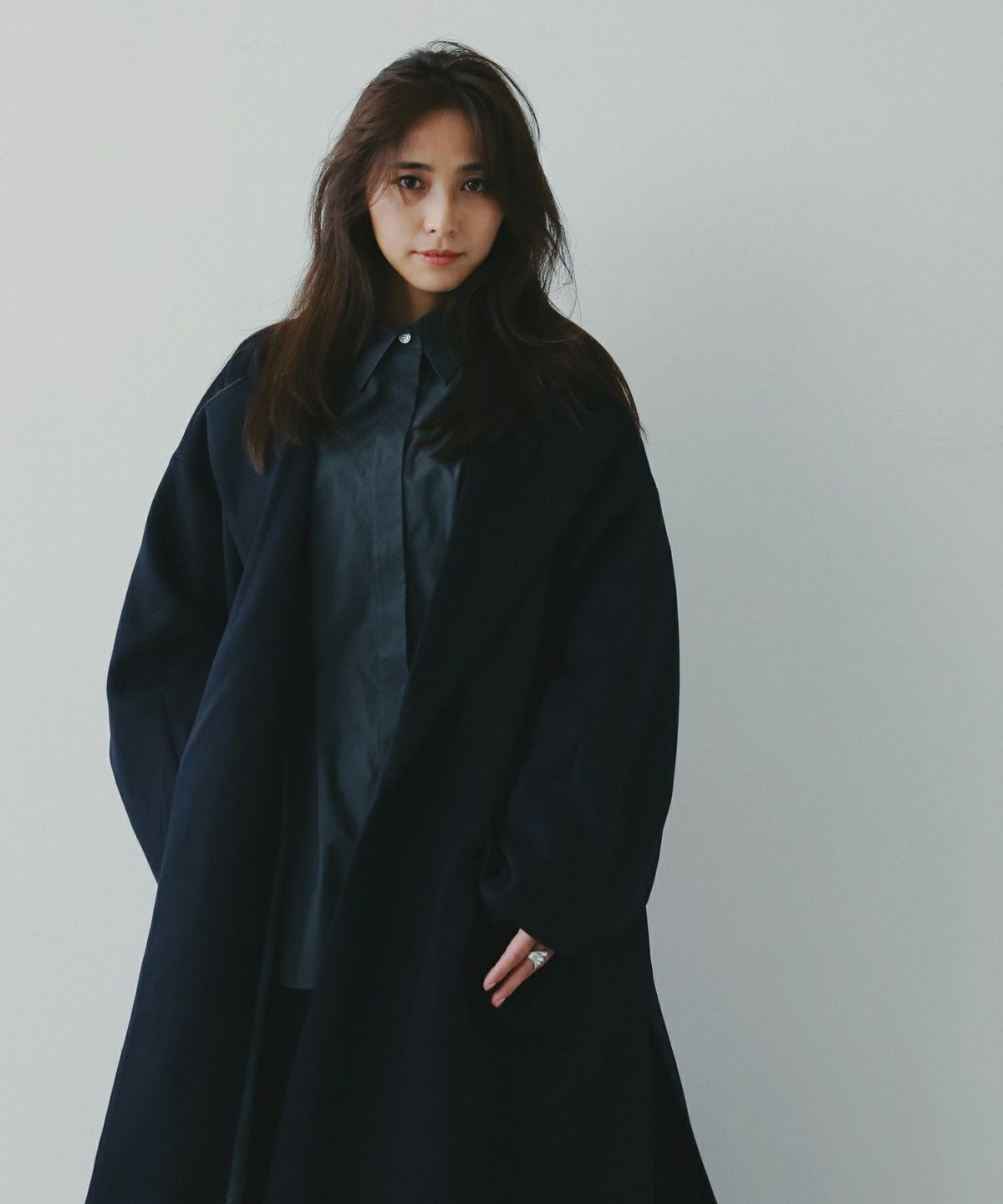 25ans掲載マカロンエアクロスAラインコート　to be chic38ネイビー 25ans掲載マカロンエアクロスAラインコート to be chic38ネイビー