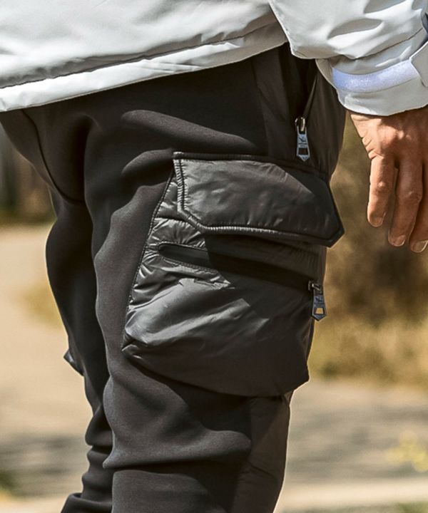 1PIU1UGUALE3 RELAX(ウノピゥウノウグァーレトレ リラックス