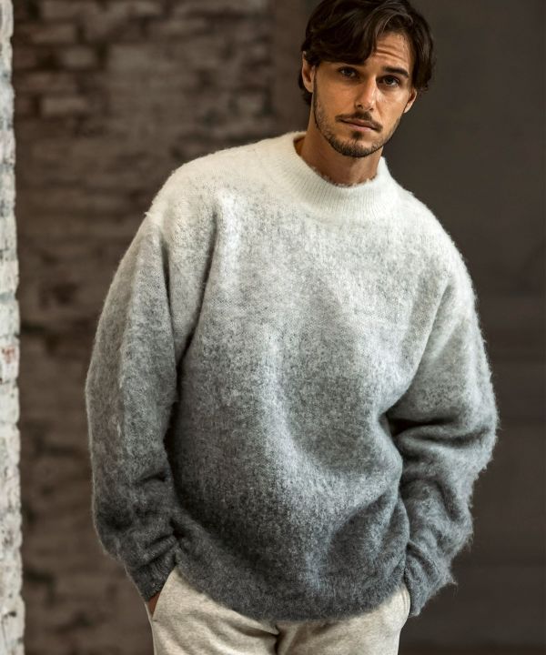 AKM Contemporary(エイケイエムコンテンポラリー)グラデーションモヘア