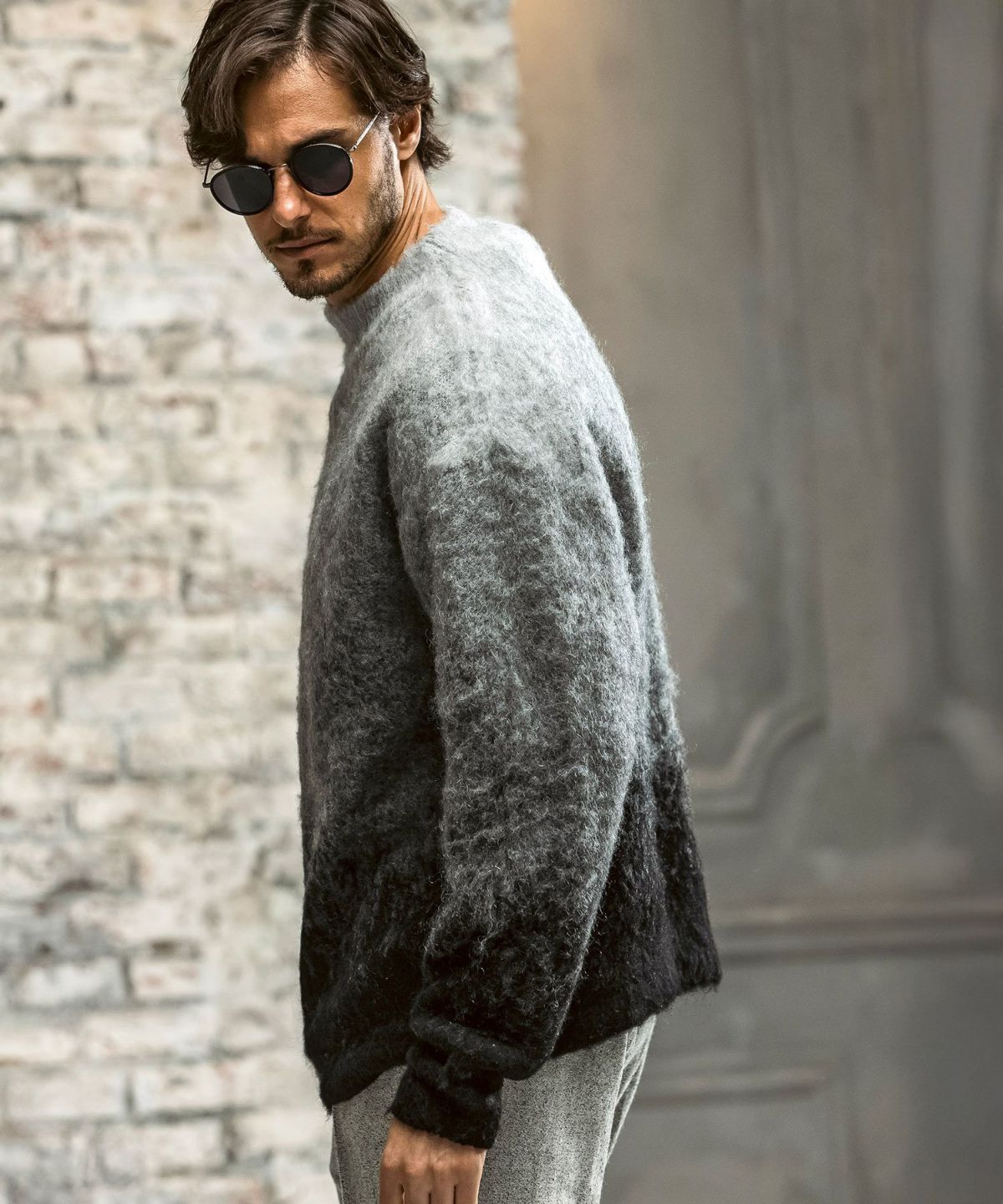 AKM Contemporary(エイケイエムコンテンポラリー)グラデーションモヘア