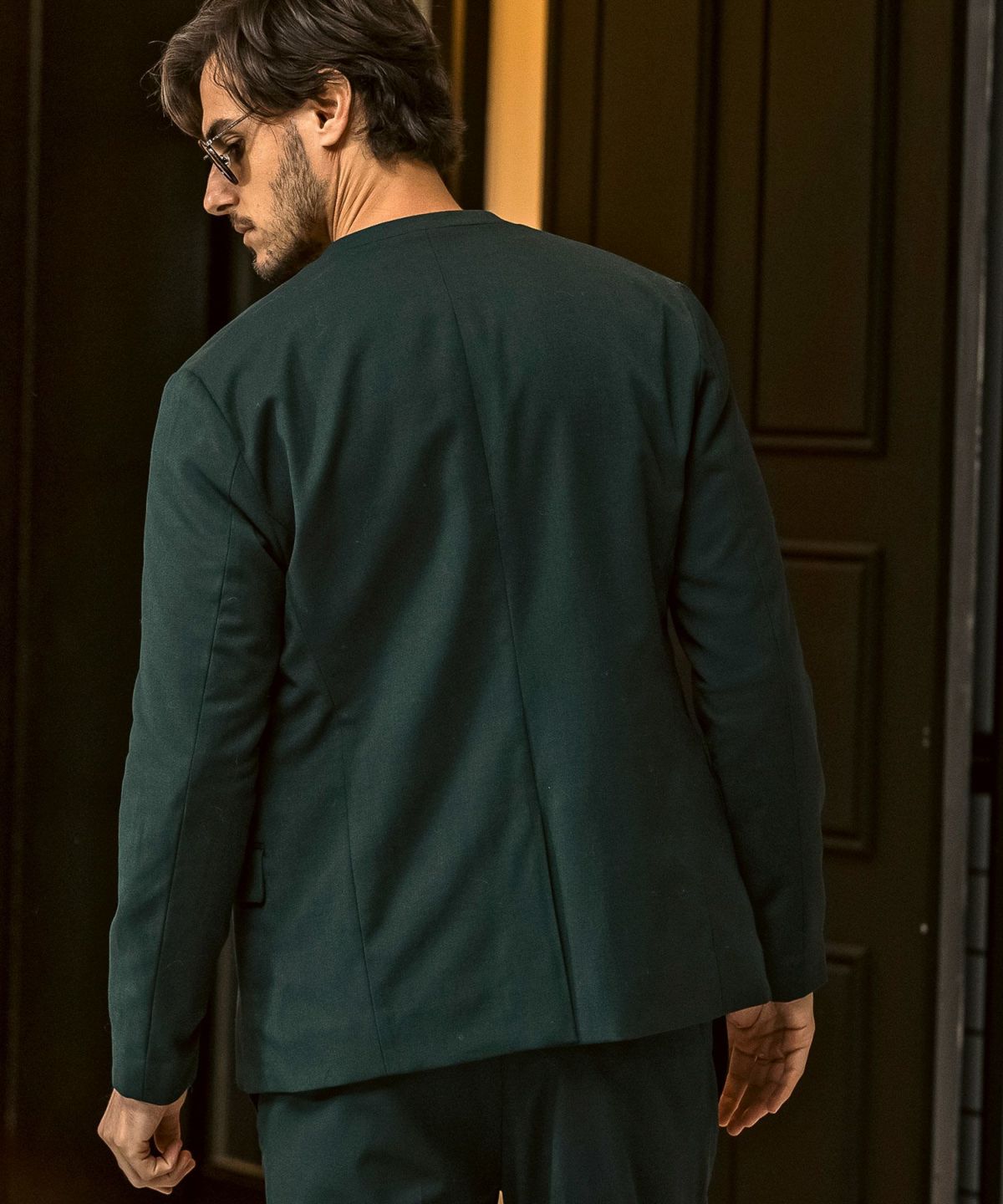 AKM Contemporary(エイケイエムコンテンポラリー)ウールブレンドノー