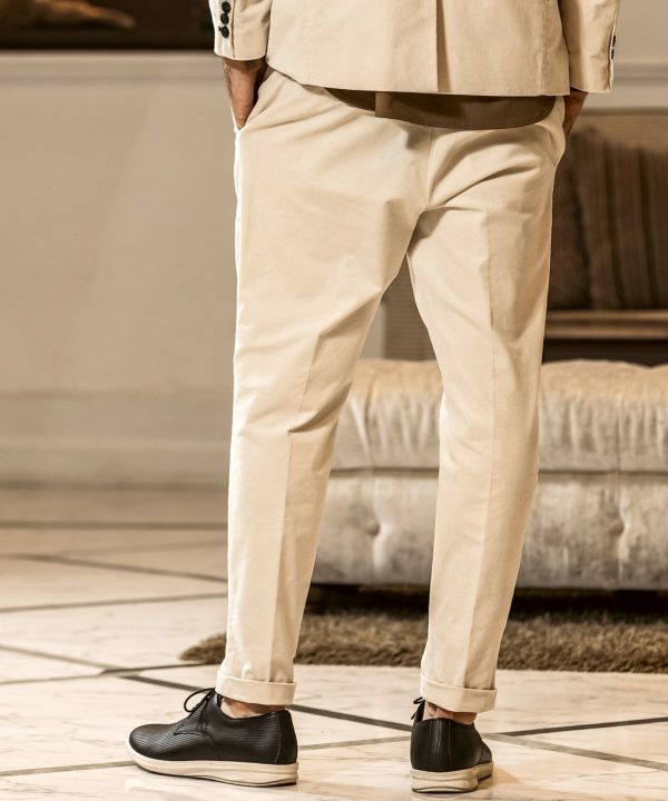 AKM Contemporary(エイケイエムコンテンポラリー)ストレッチ