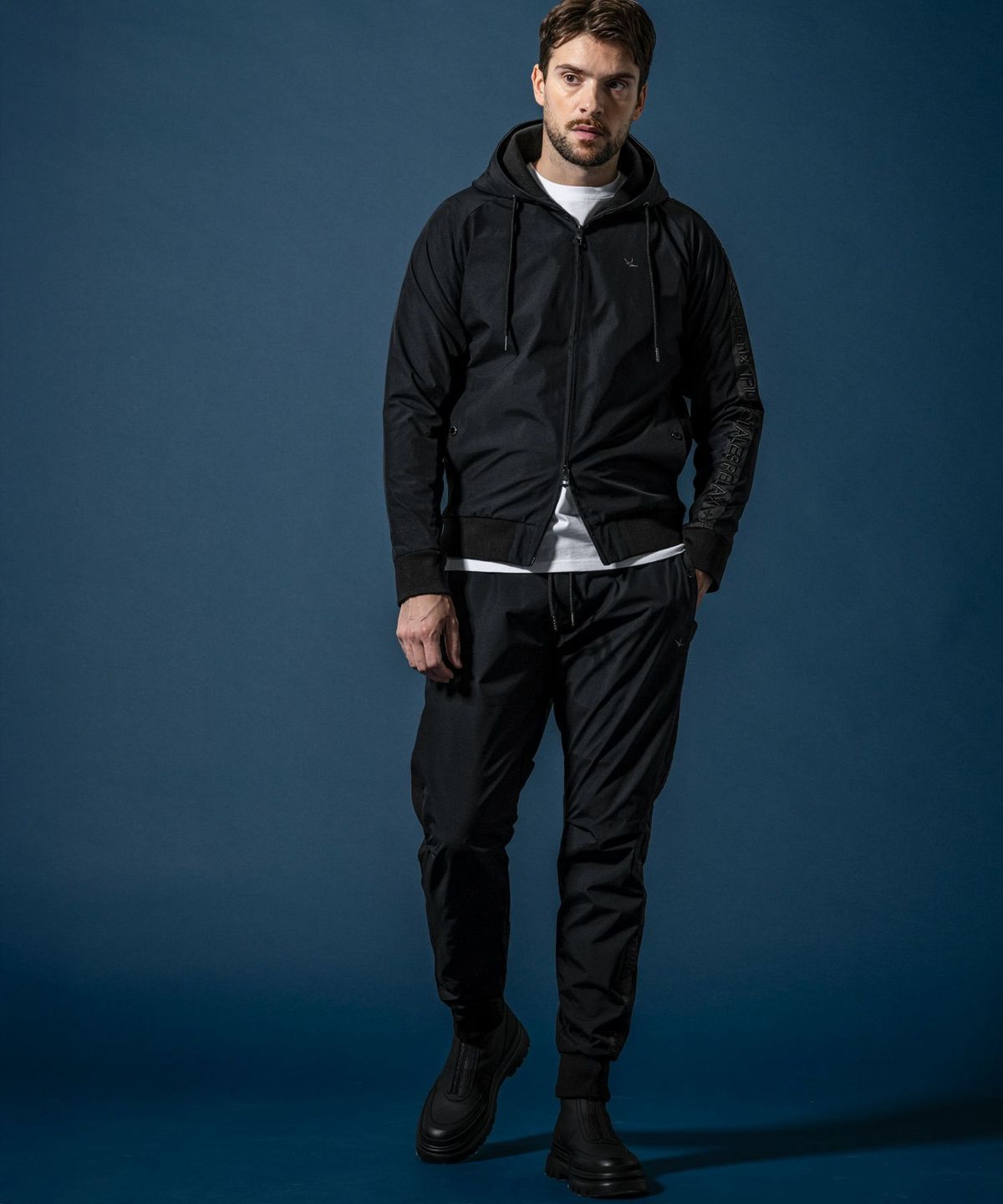 1PIU1UGUALE3 RELAX × +phenix(ウノピゥウノウグァーレトレ リラックス