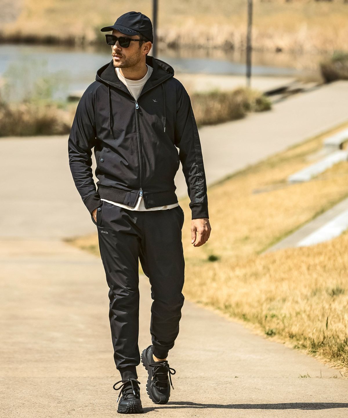 1PIU1UGUALE3 RELAX × +phenix(ウノピゥウノウグァーレトレ リラックス