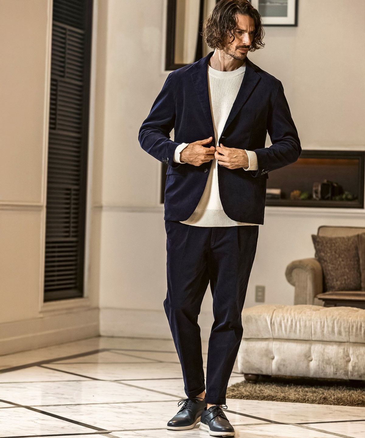 AKM Contemporary(エイケイエムコンテンポラリー)ストレッチ