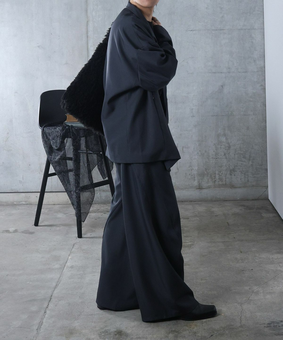 Confirm(コンファーム)3Dパターン タック ワイド カーブパンツ メンズ