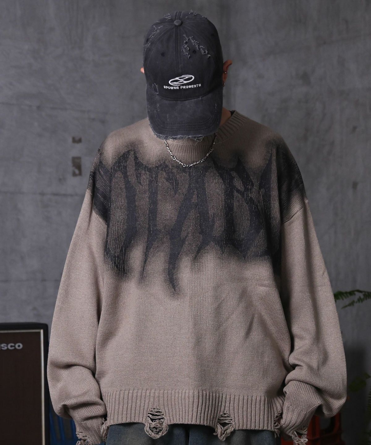 ILL'S(イルズ)ダメージ加工 グラフティアート ニット | SHIFFON公式