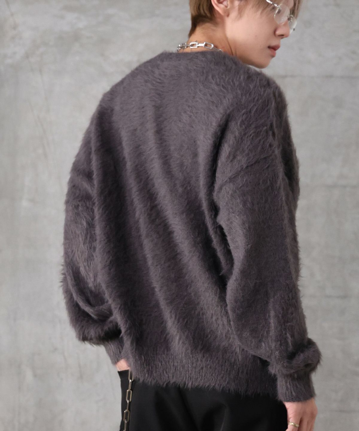 Confirm(コンファーム)モヘアライク シャギー プルオーバーニット