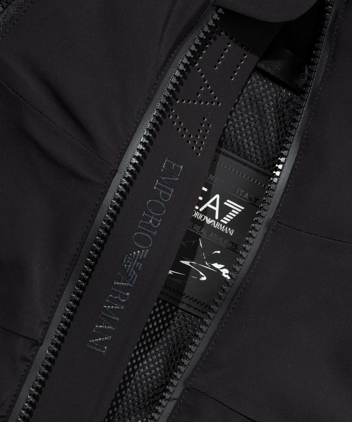 EA7 EMPORIO ARMANI スキーウェア（送料込） 72701-683-