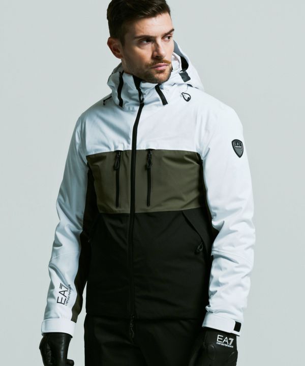 EMPORIO ARMANI EA7(イーエーセブン)テクニカル スキージャケット