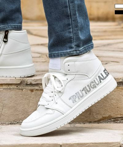 1PIU1UGUALE3 RELAX(ウノピゥウノウグァーレトレ リラックス)ライン