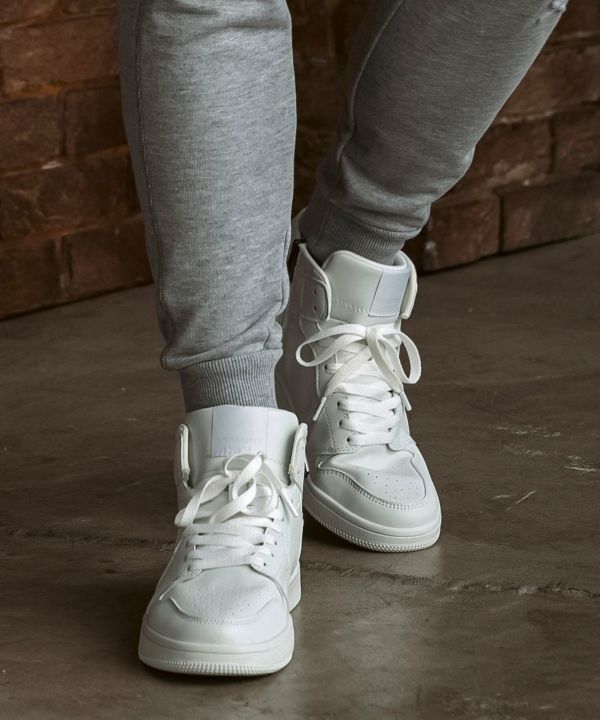 1PIU1UGUALE3 RELAX(ウノピゥウノウグァーレトレ リラックス)ライン