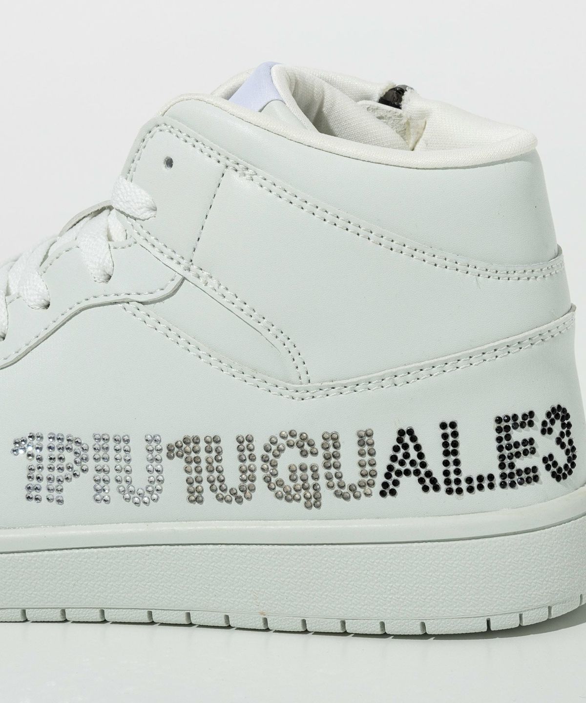 1PIU1UGUALE3 RELAX(ウノピゥウノウグァーレトレ リラックス)ライン