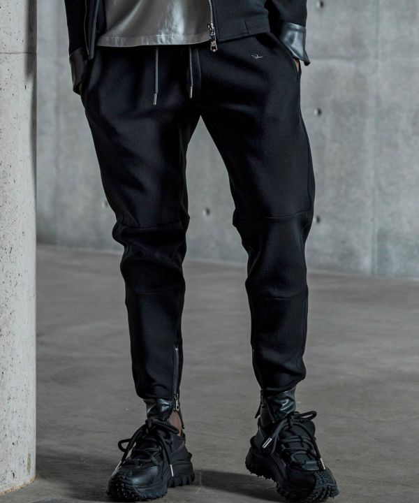 1PIU1UGUALE3 RELAX(ウノピゥウノウグァーレトレ リラックス)バイカー