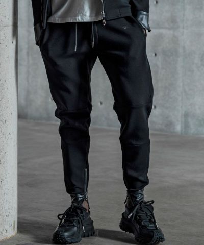 1PIU1UGUALE3 RELAX(ウノピゥウノウグァーレトレ リラックス)バイカー