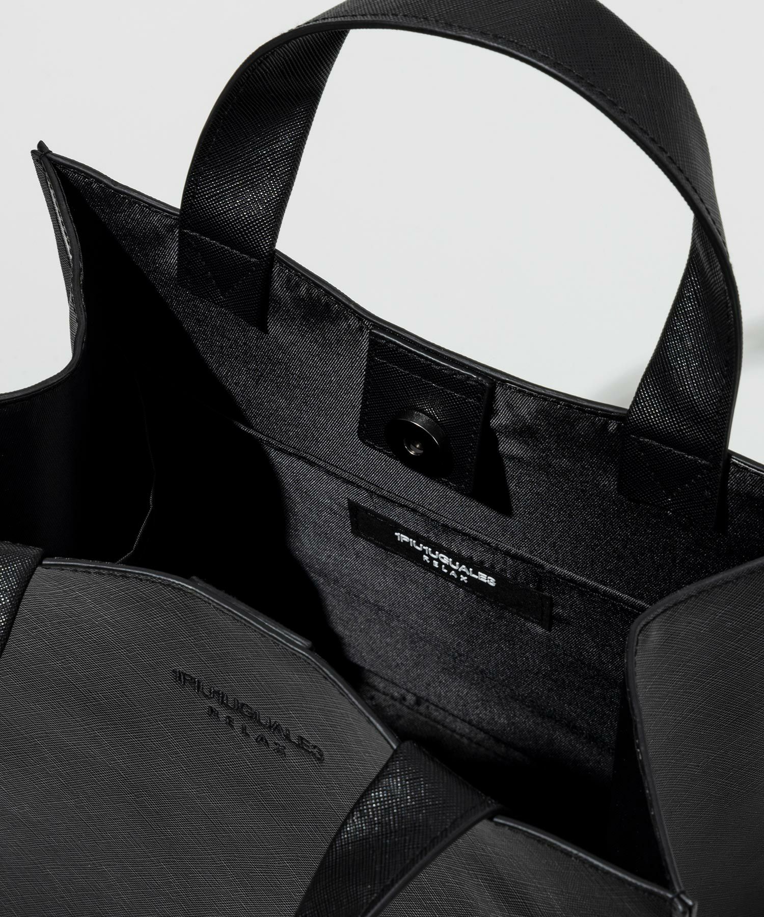 1PIU1UGUALE3 RELAX(ウノピゥウノウグァーレトレ リラックス