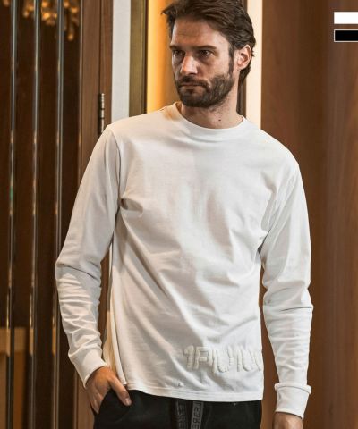 1PIU1UGUALE3 RELAX｜トップス｜Tシャツ-カットソー｜SHIFFON