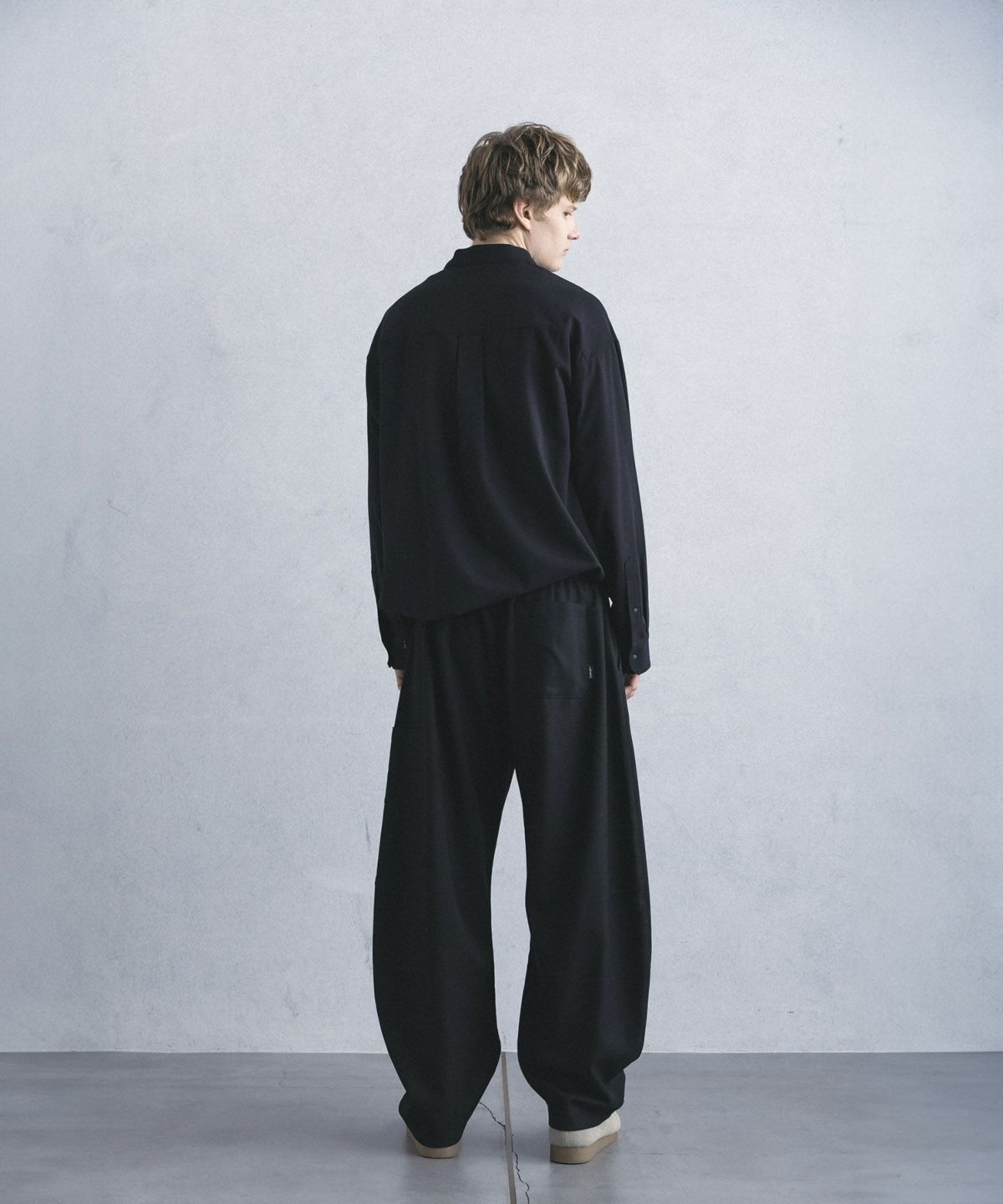 phenix(プラスフェニックス)COCOON SILHOUETTE RELAXED PANTS コクーン