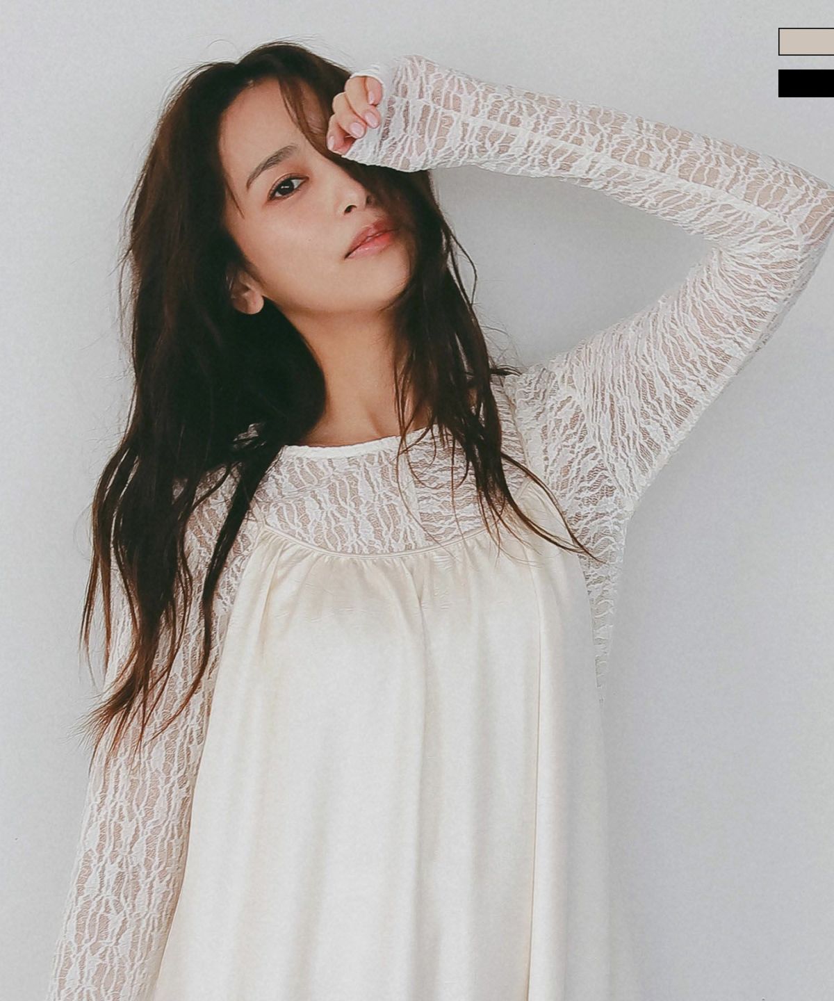 AJUGA. (アジュガ)ストレッチシアーレース長袖トップス | SHIFFON公式