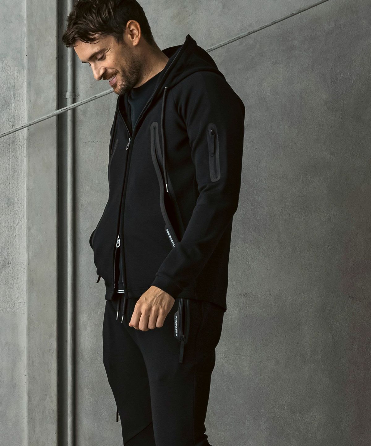 1PIU1UGUALE3 RELAX(ウノピゥウノウグァーレトレ リラックス