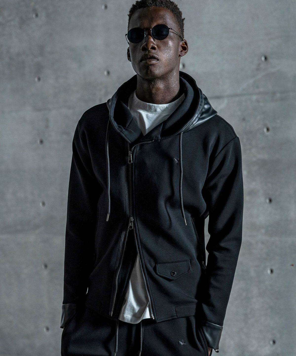 000000040309-01-xl.jpg?t=